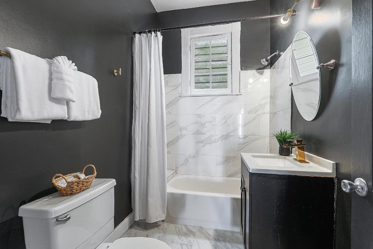St Charles-Mardi Gras 6Bd Home นิวออร์ลีนส์ ภายนอก รูปภาพ
